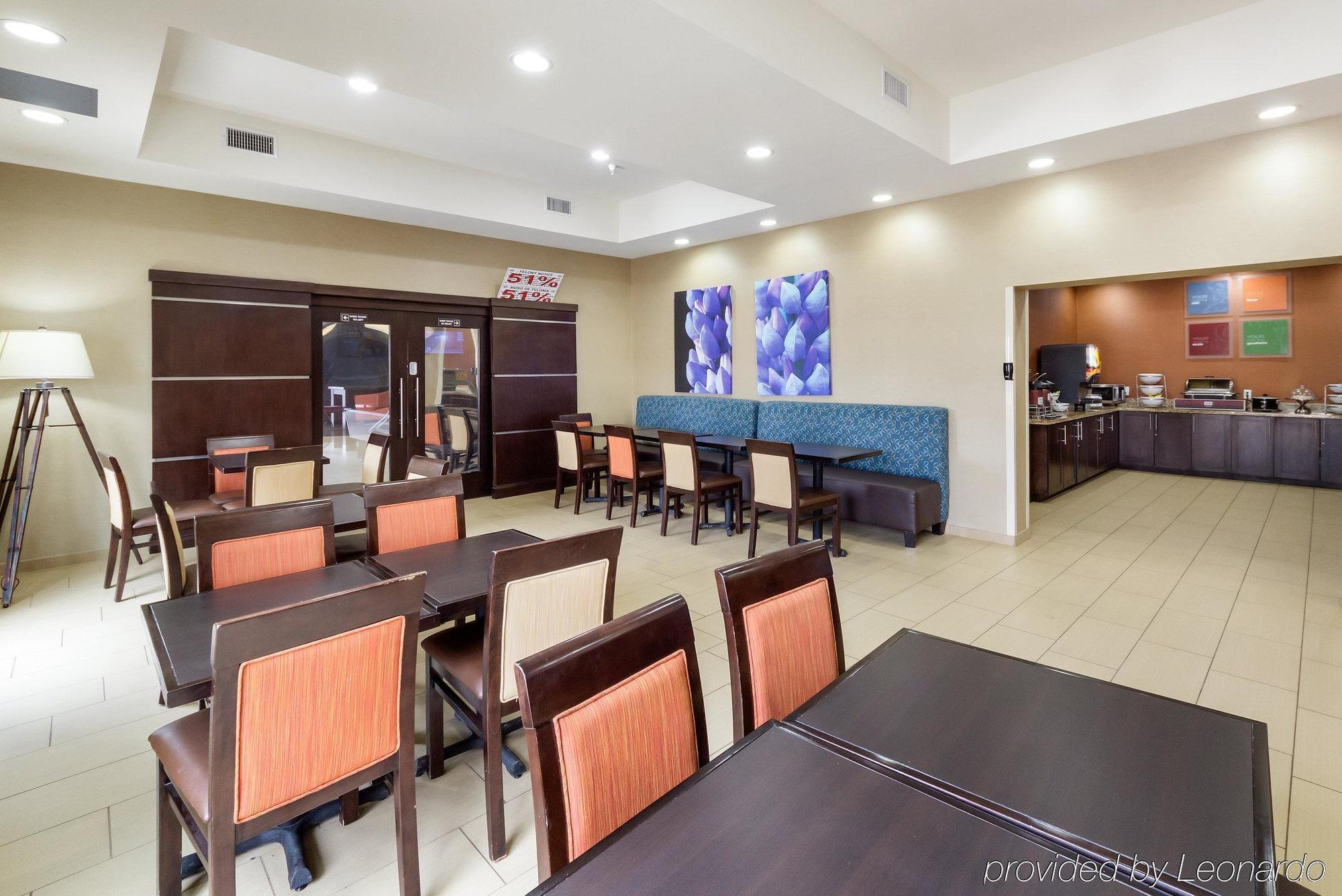 คอมฟอร์ต สวีท โคทัลลา เนียร์ I-35 Hotel โคทิวลา ภายนอก รูปภาพ